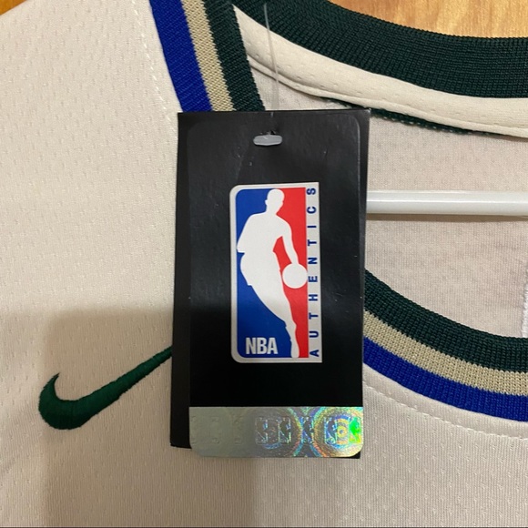 NWT Cream City Milwaukee Bucks Jersey w/ Harley-Davidson & Nike Logos - Picture 8 of 11